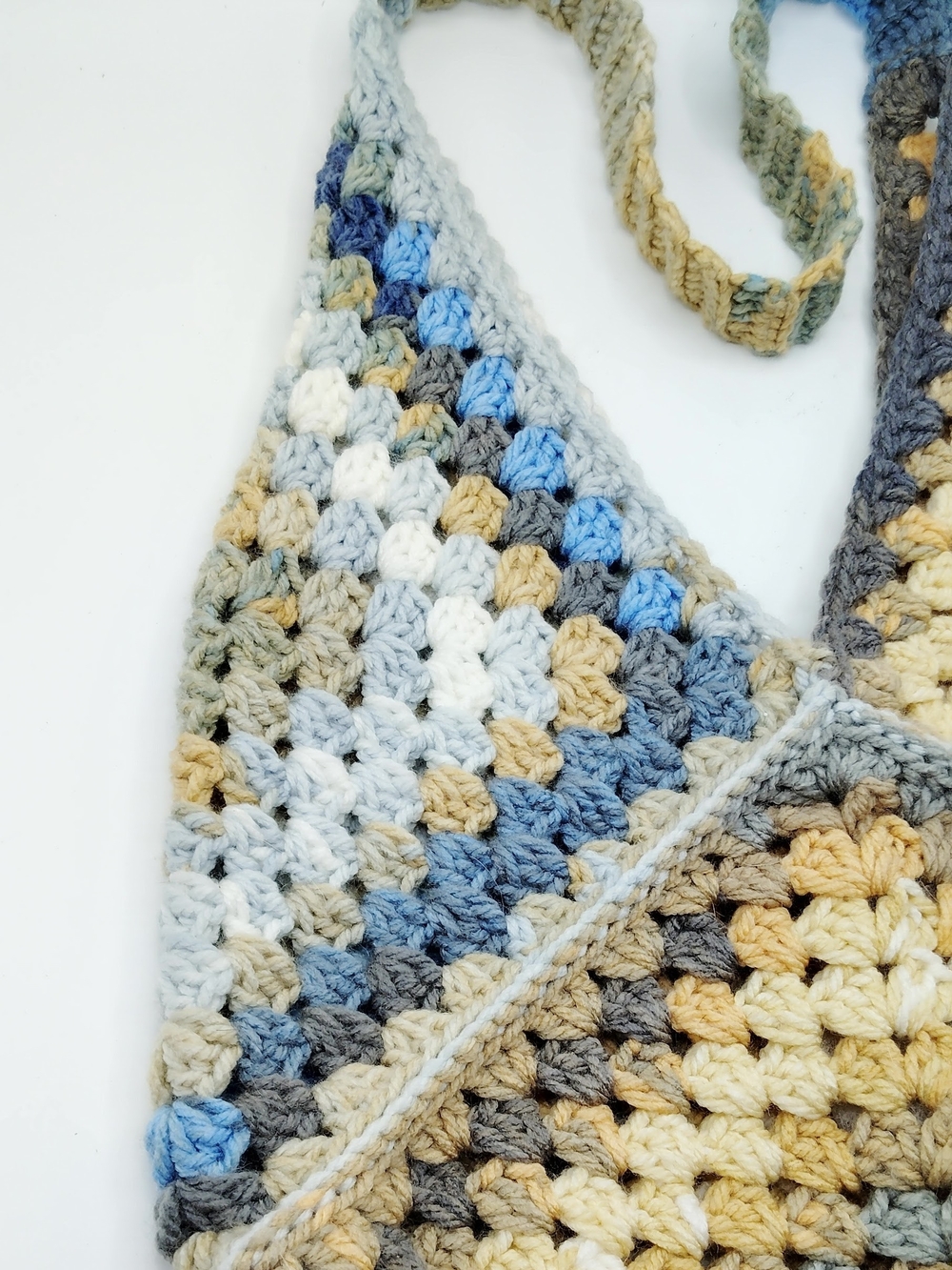 Handmade Crochet Triangle Shoulder Bag in Multicolor Earth Tone - Picture 3 of 6